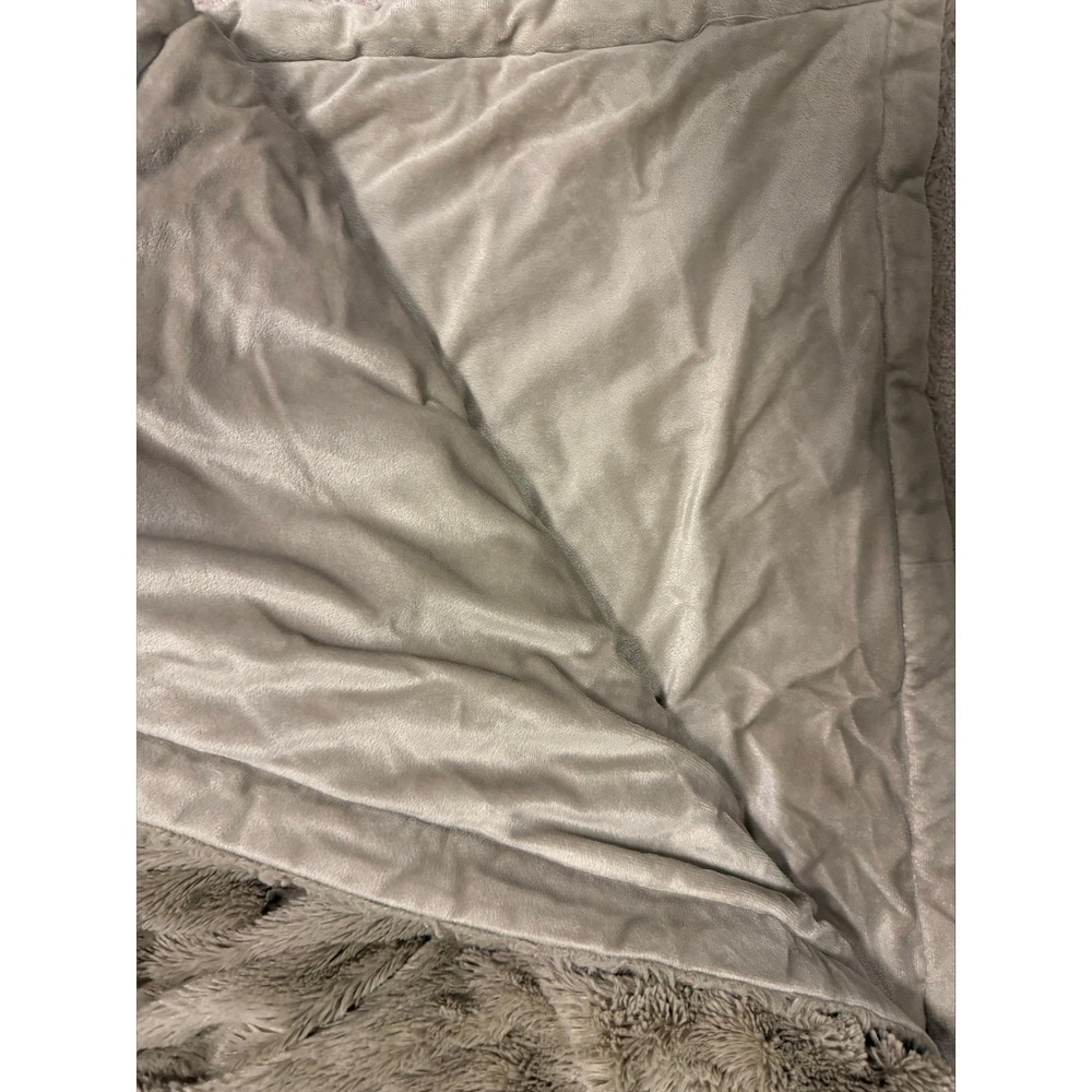 Soft Surroundings Faux Fur Throw La Parisienne grey Cozy Soft Luxurious Elegant - Picture 4 of 6